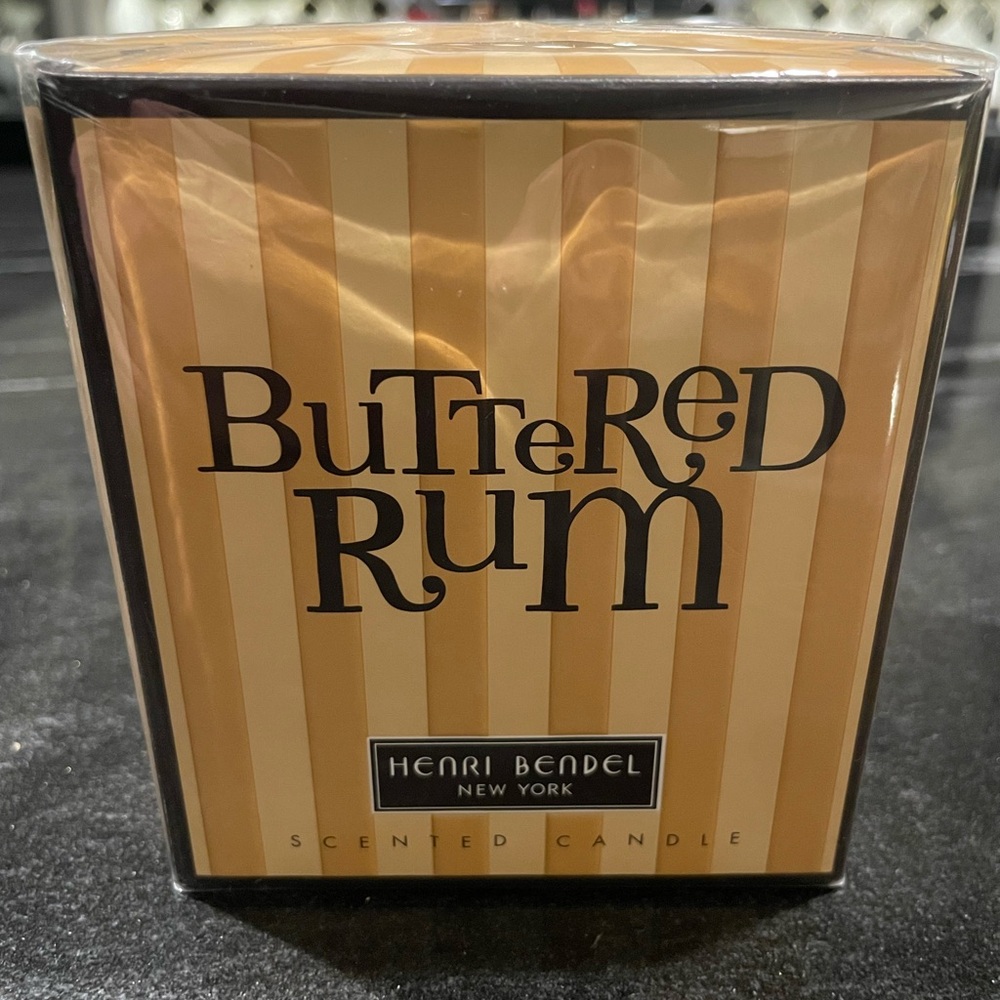 Henri Bendel Candle